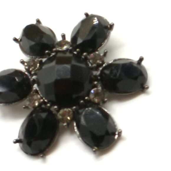 Vintage Black Sunburst Faceted Rhinestone Brooch Pin - Picture 2 of 5
